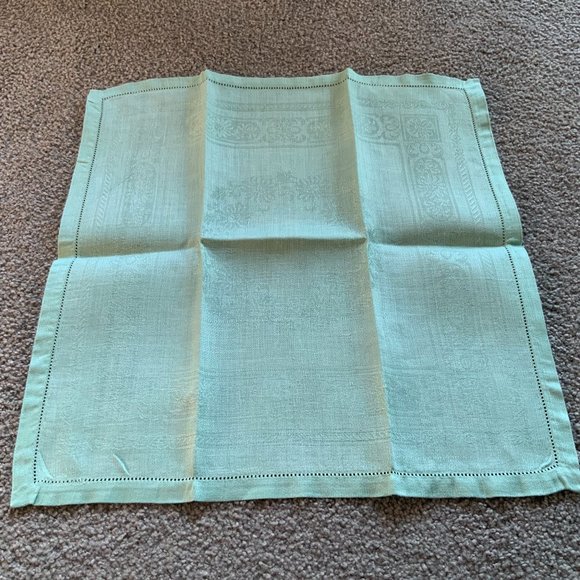 Vintage Irish Linen Green Tablecloth & 4 Napkins Chrysanthemum Design - Picture 2 of 6